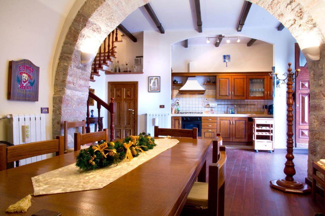Villa Con Piscina "La Dogana Di Spoleto " SantʼAnatolia di Narco Zewnętrze zdjęcie
